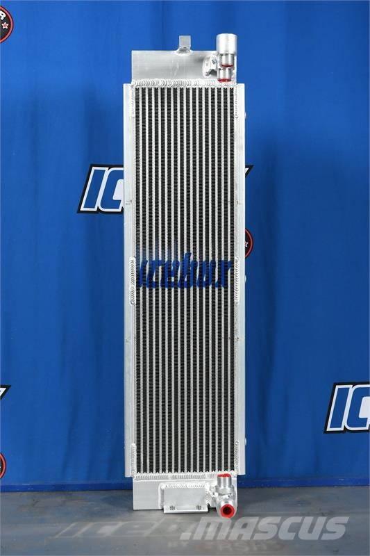Hyundai 757-7 Oil Cooler # 890200 Radiatori