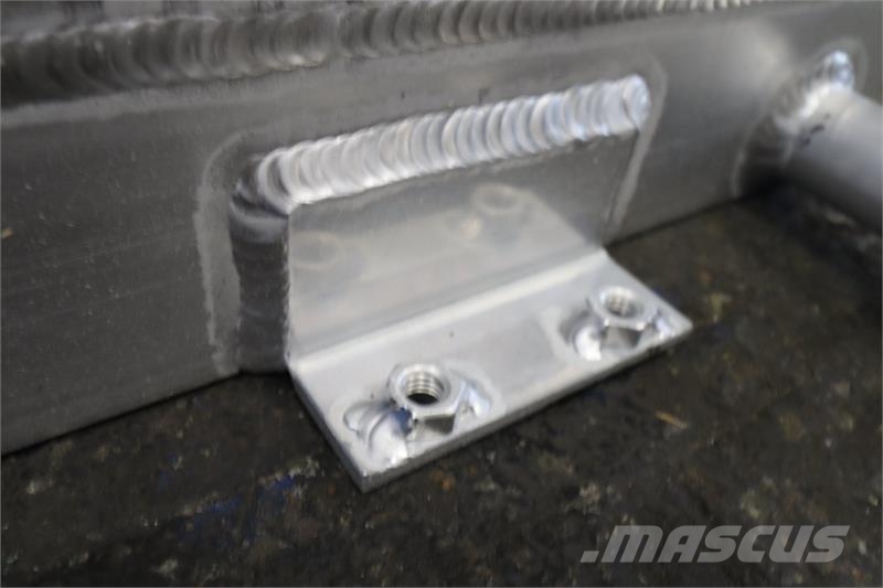 Hyundai 757 XTD-7A Oil Cooler # 890199 Radiadores