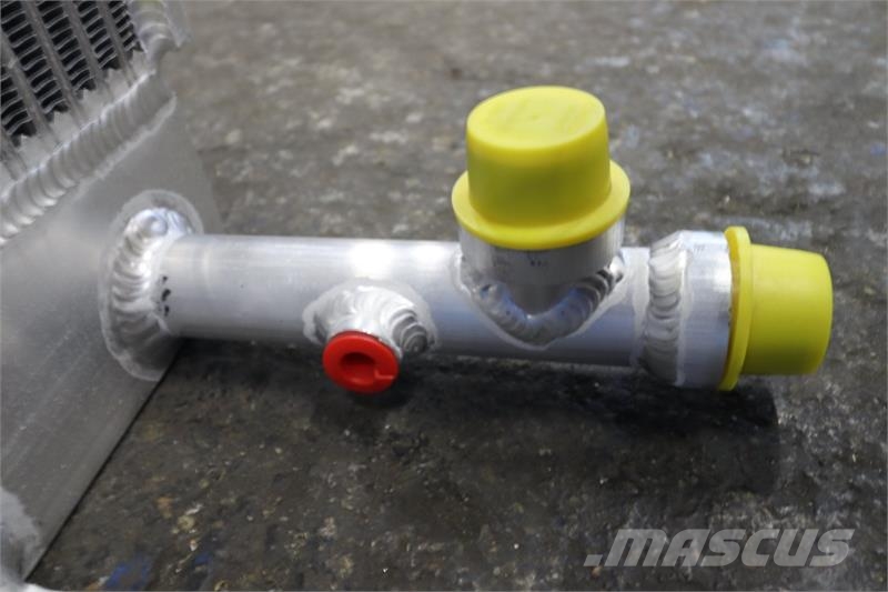 Hyundai 757 XTD-7A Oil Cooler # 890199 Radiadores