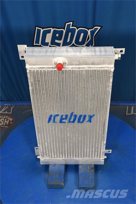 International 175B Oil Cooler # 920036 Radiatorji