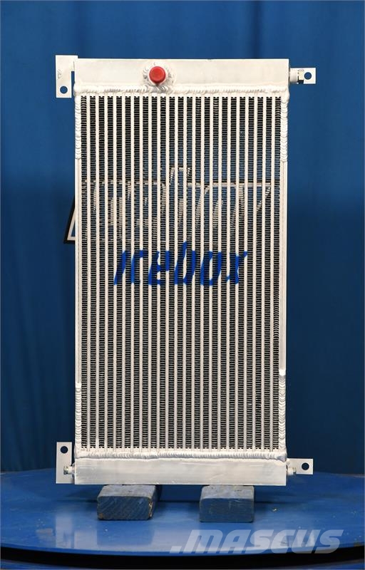 International 175B Oil Cooler # 920036 Radiatorji