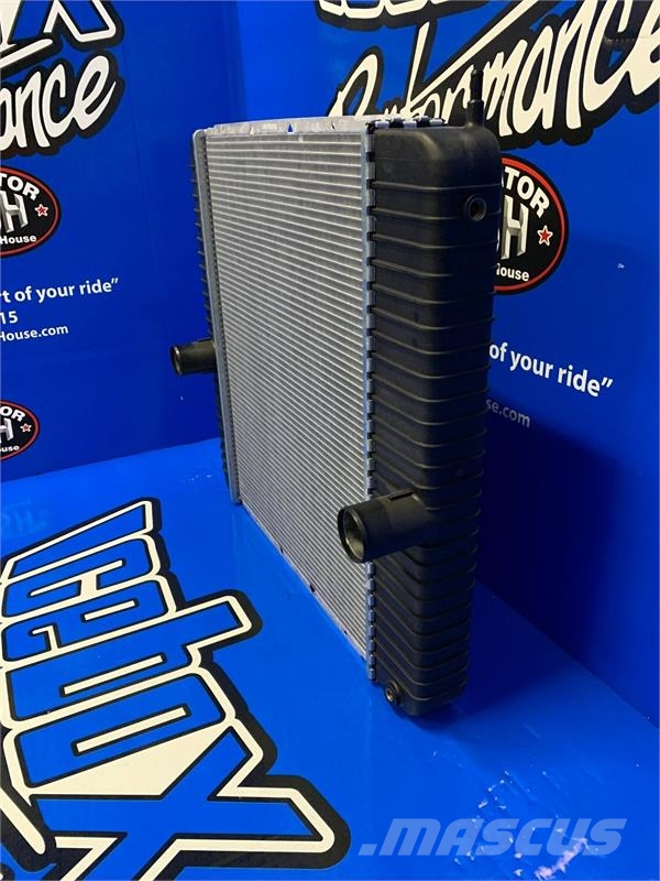 International 3200, 4200, 4300, 4400 series Radiator # 603132 مشعات
