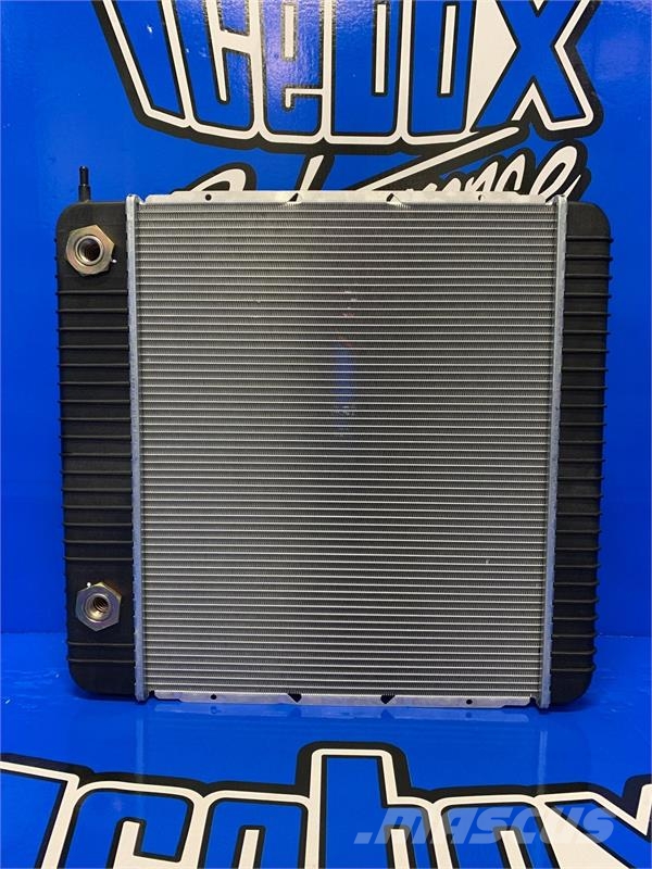 International 3200, 4200, 4300, 4400 series Radiator # 603132 مشعات
