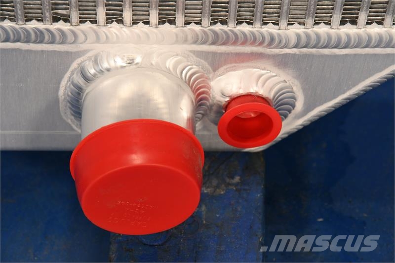 International 4900 Radiator # 603386 Radiatoare
