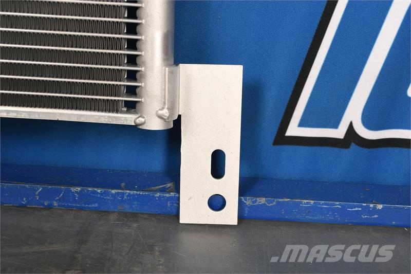 International 5000,8000,9200 Series AC Condenser # 603822 Radiatorer