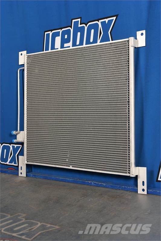 International 5000,8000,9200 Series AC Condenser # 603822 Radiatorer