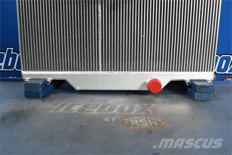 International 9900I / Prostar Radiator # 603210 Radiatoare