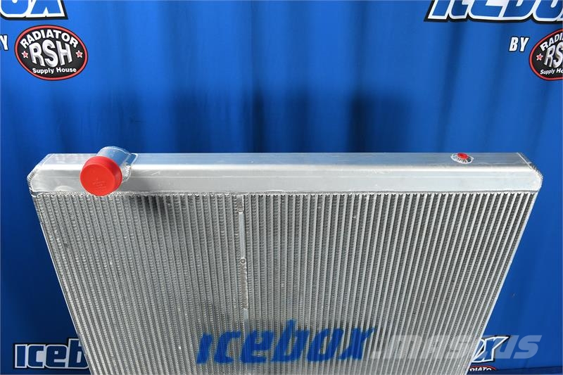 International 9900I / Prostar Radiator # 603210 Radiatoare