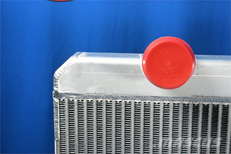 International 9900I / Prostar Radiator # 603210 Radiatoare