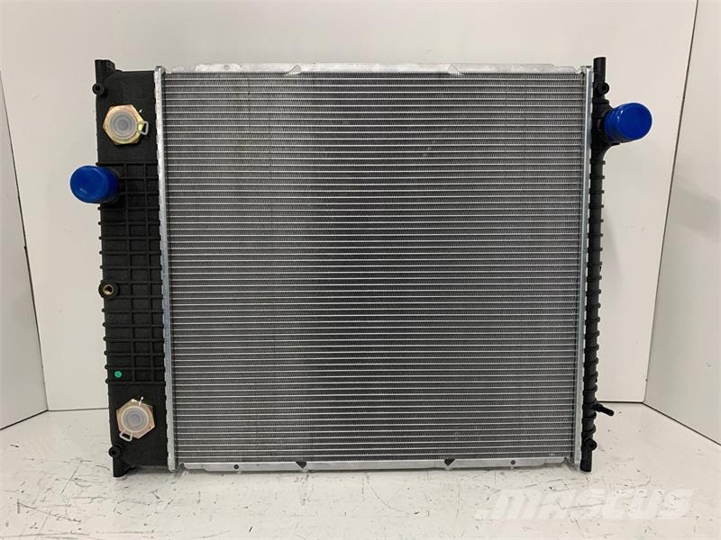 International F500,F600,CF500,CF600 Radiator # 603201 Radiators