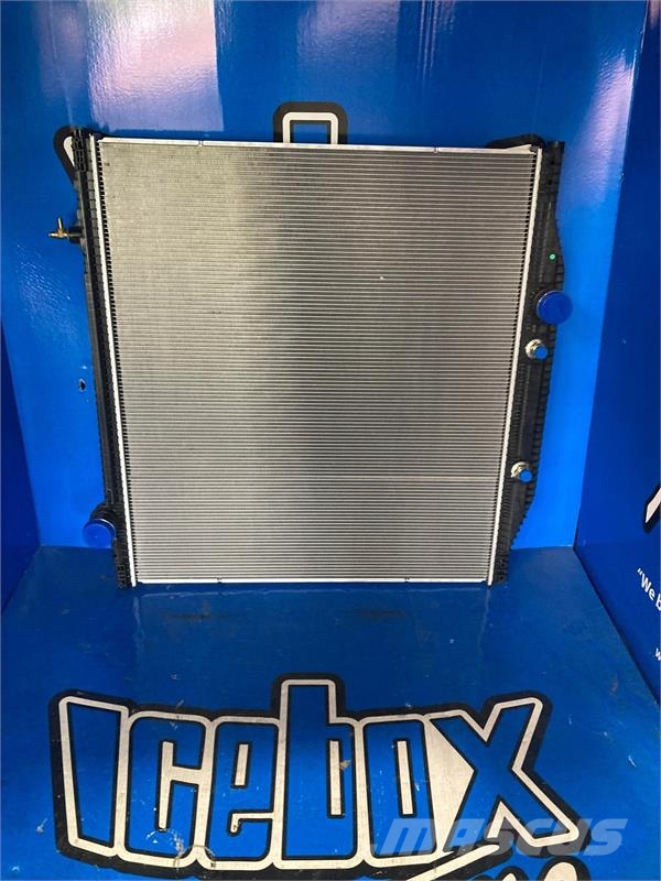 International LT625 , HX520 Radiator # 603366 Radiators