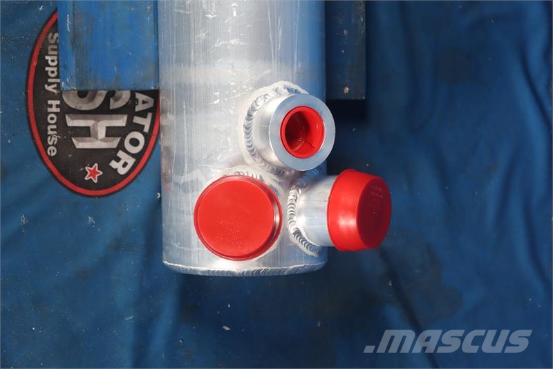 International Navistar Oil Cooler # 603446 Radiators