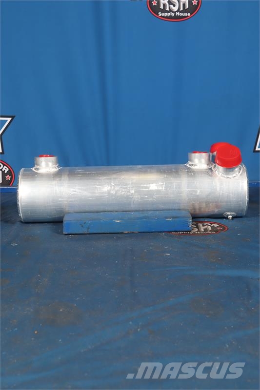 International Navistar Oil Cooler # 603446 Radiators