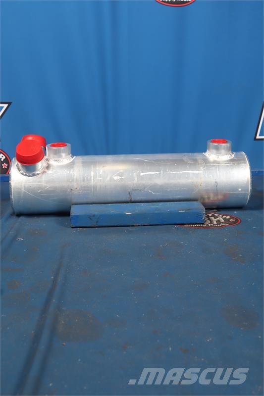 International Navistar Oil Cooler # 603446 Radiators
