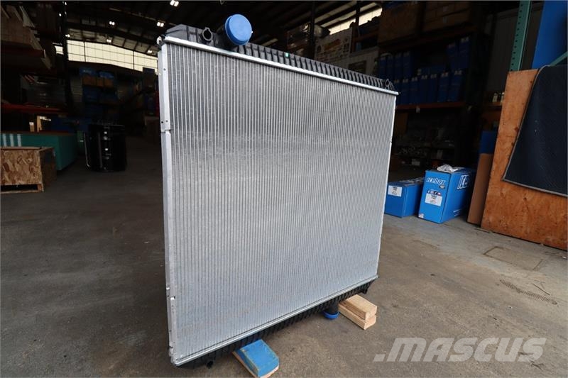 International Navistar, Prostar, Transtar Radiator # 603206 Καλοριφέρ