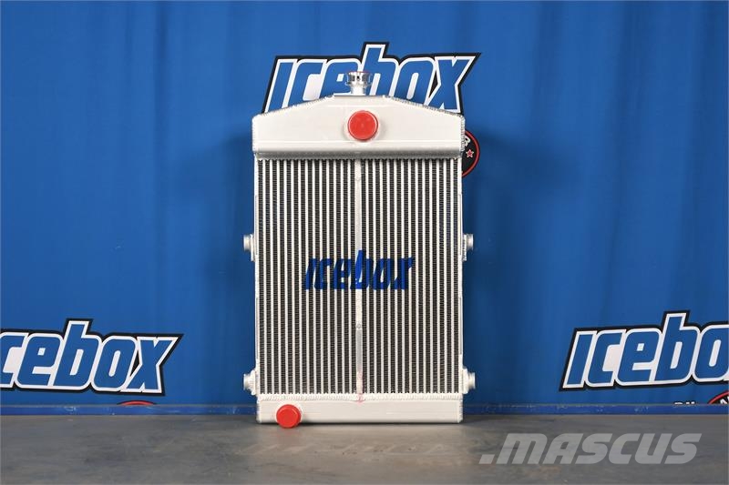 International TD340 Radiator # 920011 Радиатори