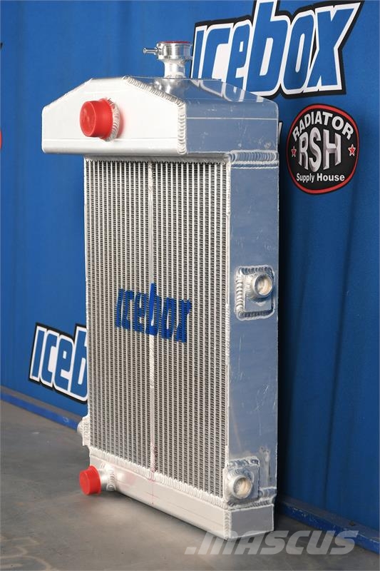 International TD340 Radiator # 920011 Радиатори