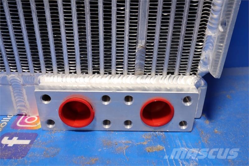 JCB 1110 Combo Unit # 890763 مشعات