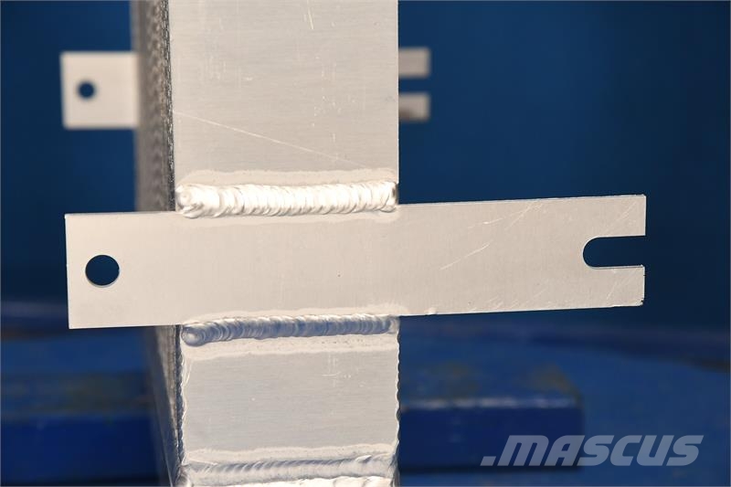 JCB 1400B Radiator # 890109 مشعات