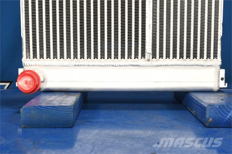 JCB 160, 170 Radiator # 890112 مشعات