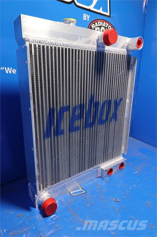 JCB 190 Skidloader Radiator # 890102 مشعات
