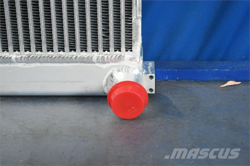 JCB 212s Radiator # 890096 Radiadores