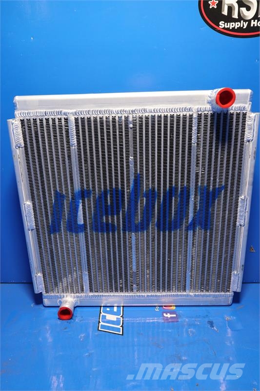JCB 580C Radiator # 890445 مشعات