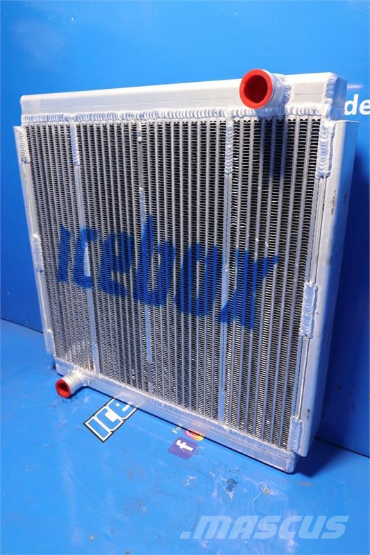 JCB 580C Radiator # 890445 مشعات
