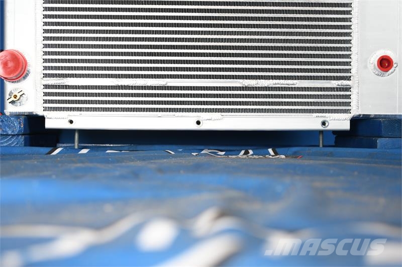 JLG G12-55A Radiator # 890067 Radiadores