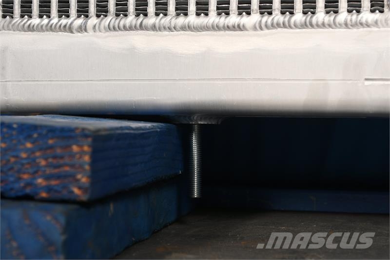 JLG Radiator # 890303 Radiadores