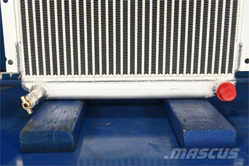 John Deere 1600 Mower Radiator # 870166 Radiadores