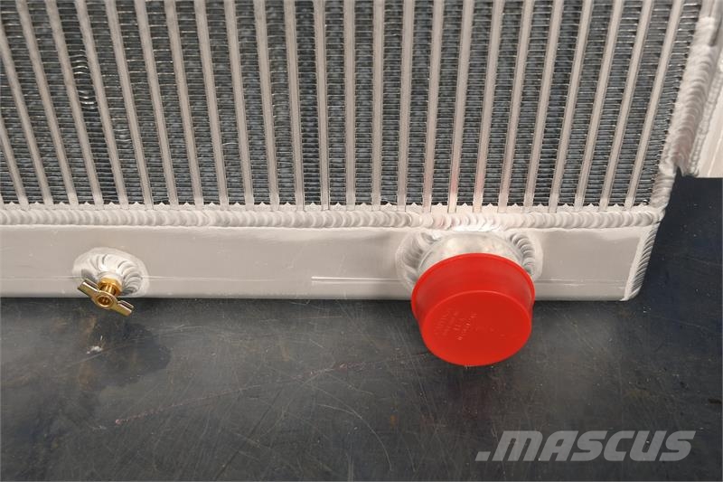 John Deere 200LC Radiator # 870989 Radiatoren