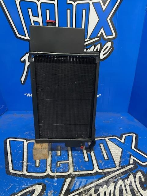 John Deere 2020 Tractor Radiator # 870193 مشعات