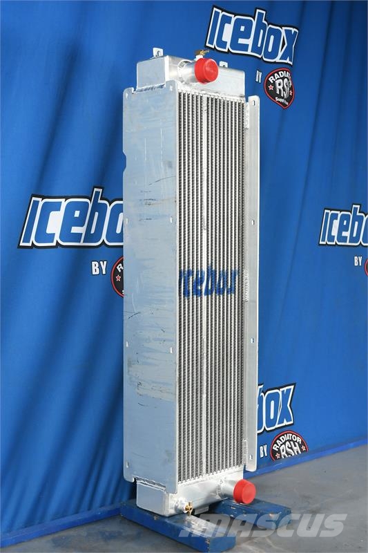 John Deere 2154D Radiator # 870466 Радиатори