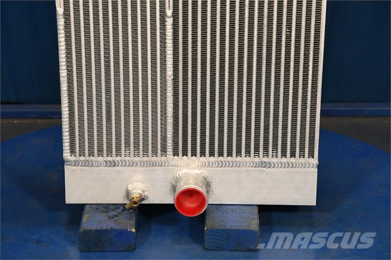 John Deere 250D, 300D Radiator # 871091 Радіатори