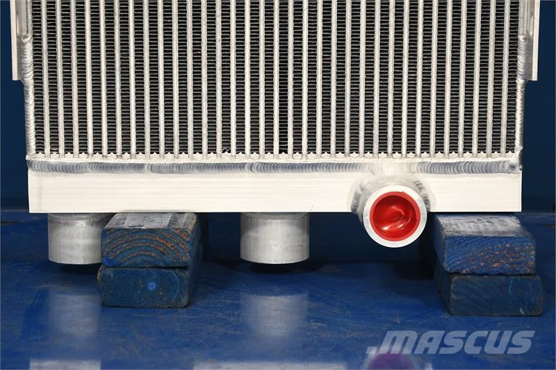 John Deere 250GLC, 2654G, 290GLC, 300GLC Oil Cooler # 870983 Hűtők