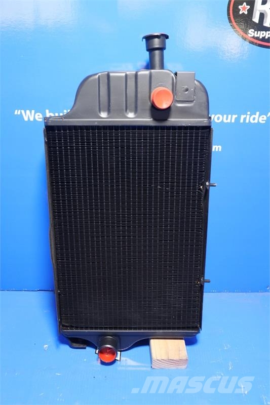 John Deere 310A Radiator # 870052 Radiadores