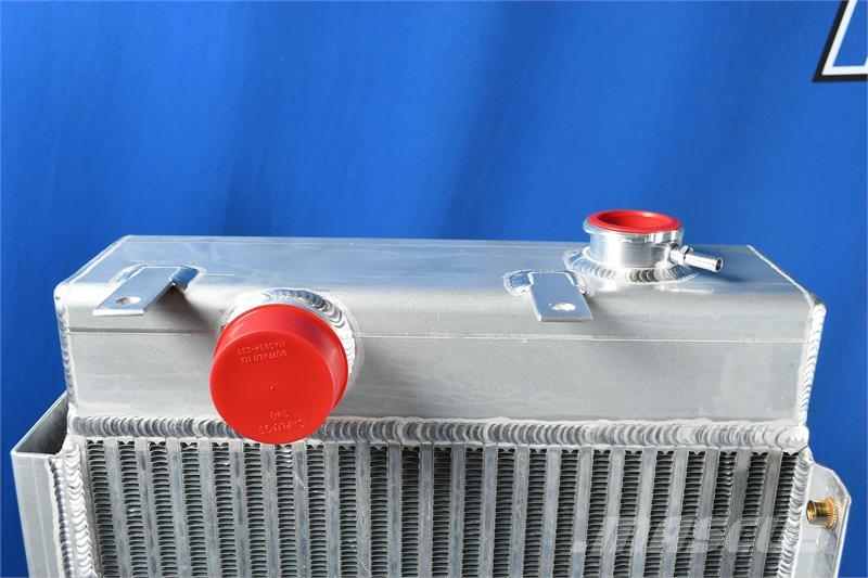 John Deere 330 Radiator # 871059 Radiadores