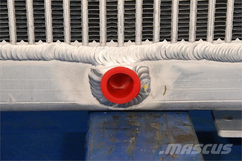 John Deere 350 Radiator # 870188 Radiatori