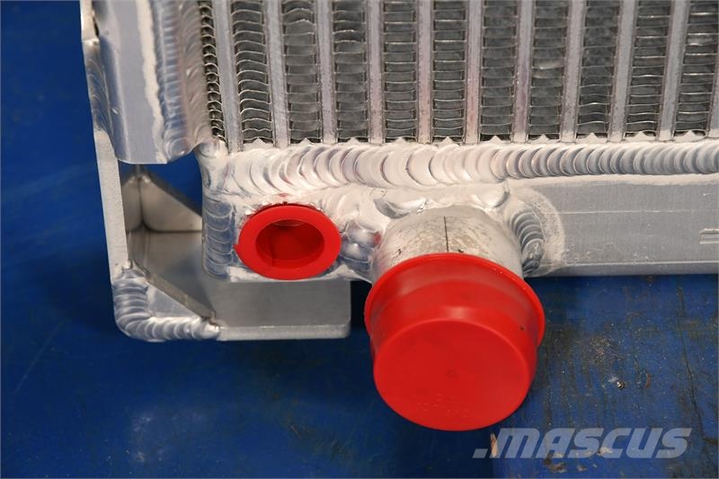 John Deere 350 Radiator # 870188 Radiatori