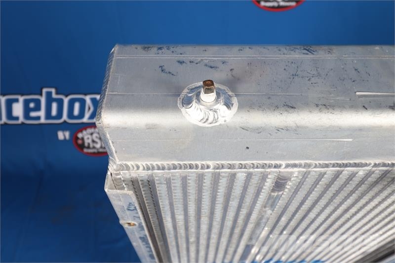 John Deere 4045HF285, 4045, 6068HF285, 60 Radiator # 871178 Radijatori