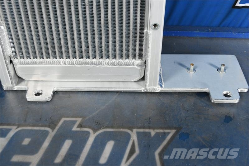 John Deere 450H Radiator # 870196 Radiatoren