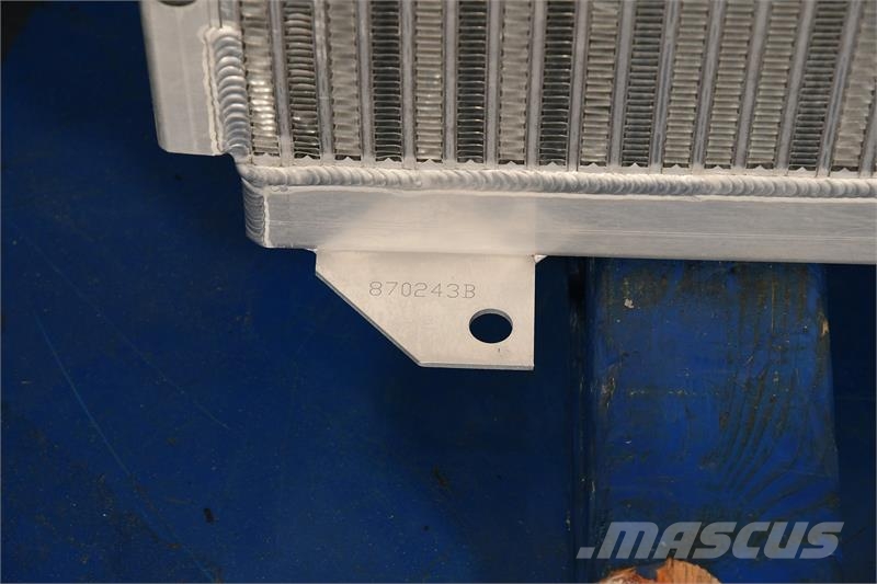 John Deere 456,046,604,755,476,000,000,00 Radiator # 870243 Radiadores