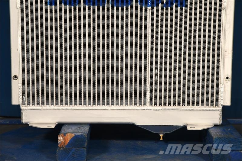 John Deere 456,046,604,755,476,000,000,00 Radiator # 870243 Radiadores
