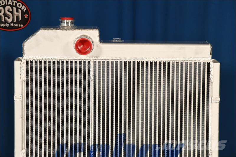 John Deere 456,046,604,755,476,000,000,00 Radiator # 870243 Radiadores