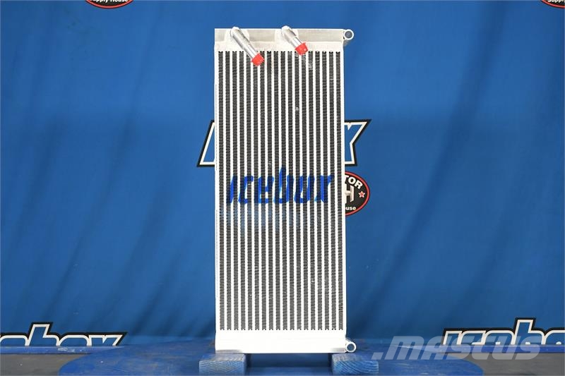 John Deere 4700, 4710 Condenser # 870274 Radiadores