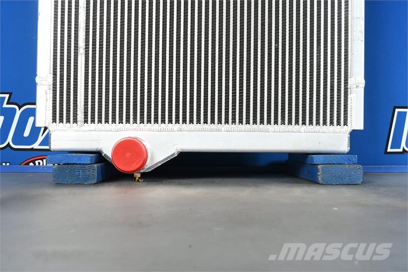 John Deere 4850, 4555, 4650, Early 4755 Radiator # 871136 ラジエター