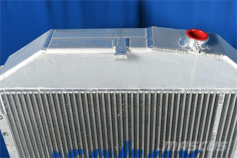 John Deere 4850, 4555, 4650, Early 4755 Radiator # 871136 ラジエター