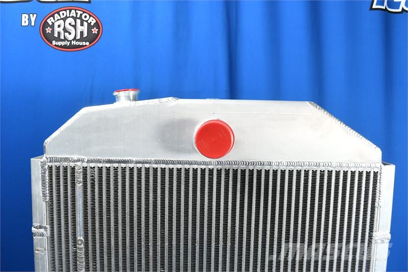 John Deere 4850, 4555, 4650, Early 4755 Radiator # 871136 ラジエター