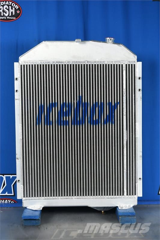 John Deere 4850, 4555, 4650, Early 4755 Radiator # 871136 ラジエター